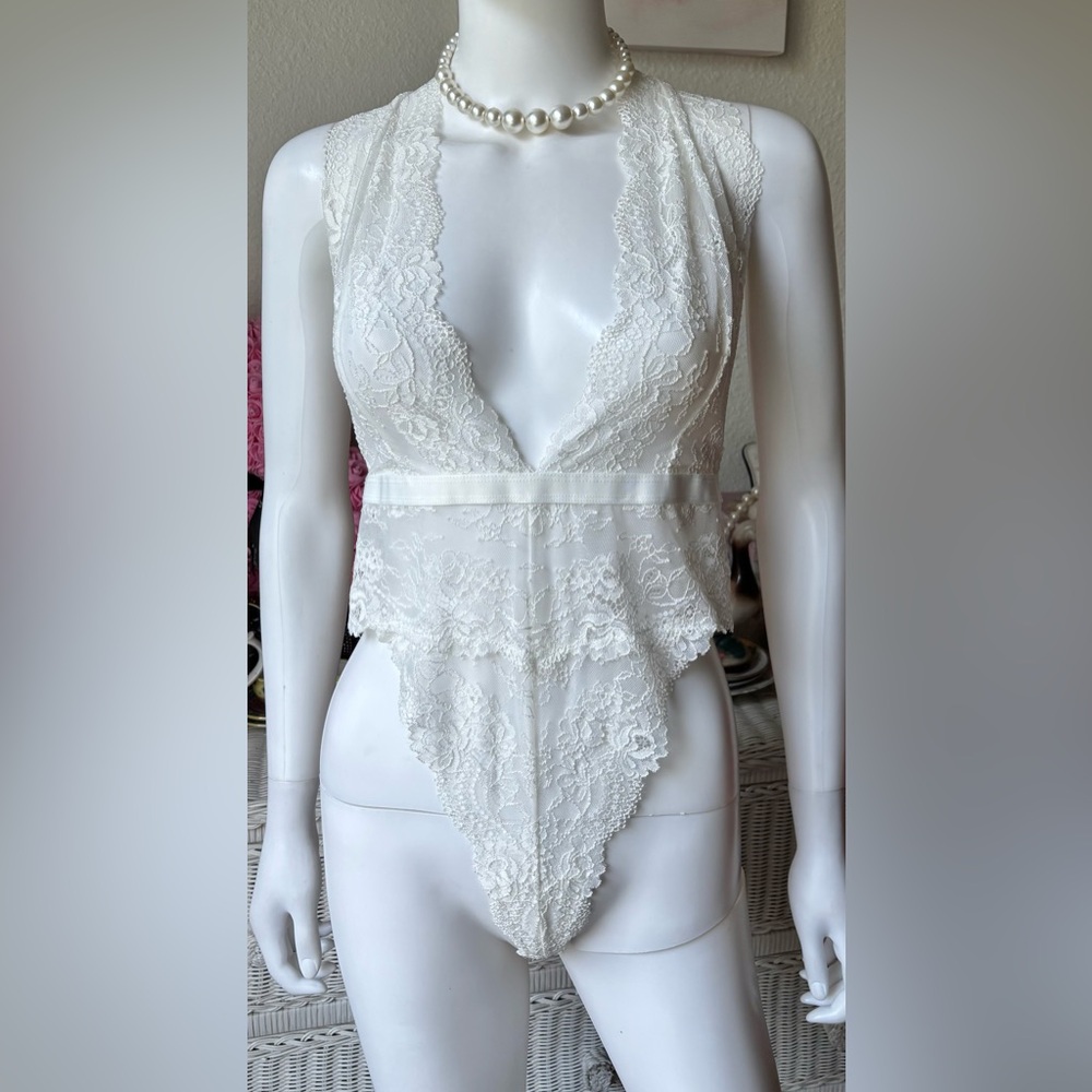 Rene Rofe One Piece Bodysuit Lacey and Sheer Nighty in white color Size 1X/2X